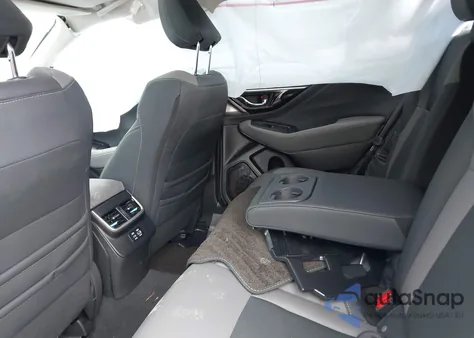 2025 Subaru Outback Onyx Edition z USA, uszkodzony, nr VIN 4S4BTALC3S3179207